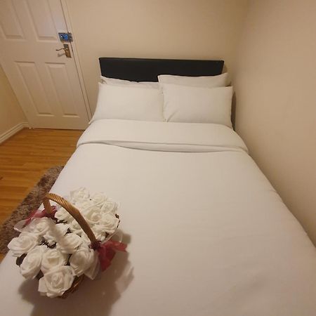 Double Size And Single Room In Barking Barking  Exteriér fotografie
