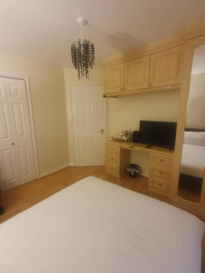 Double Size And Single Room In Barking Barking  Exteriér fotografie